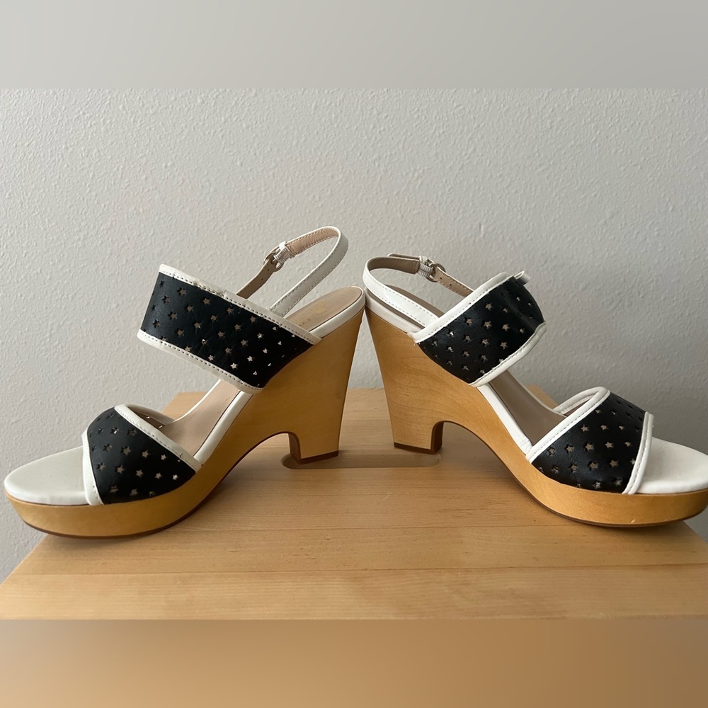 Vintage Love Moschino Black and White Platform Sandals - Picture 10 of 13